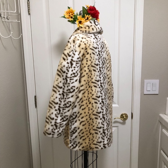NWOT - Super Soft Blonde Leopard Print Coat - Picture 6 of 16